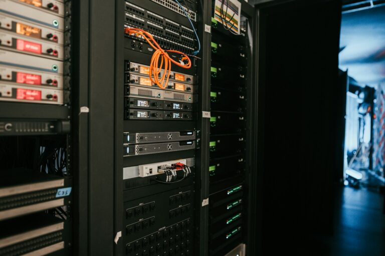 Read more about the article Mi az a self-hosting és hogyan kezdjünk bele?